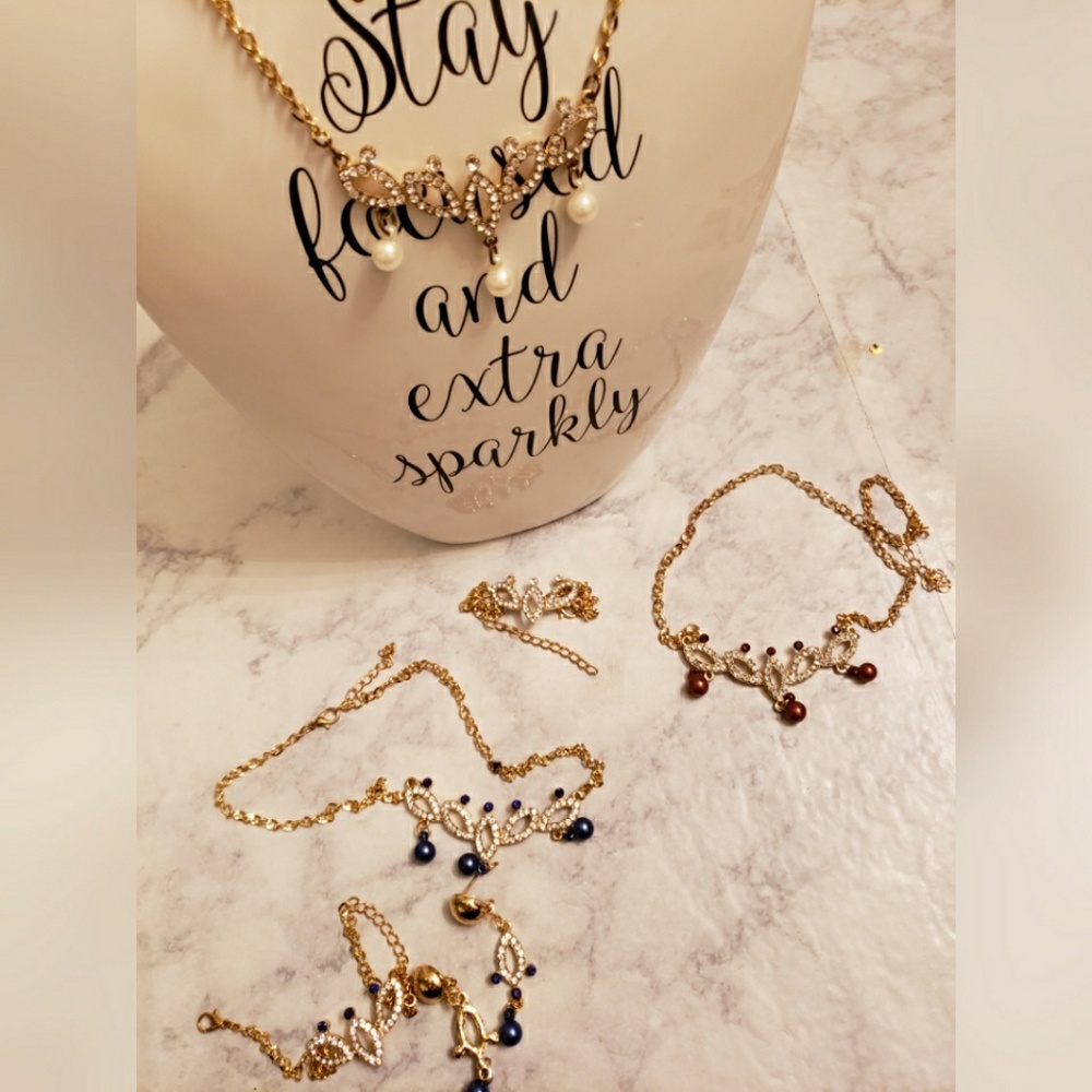 (3) pearl necklace & bracelet sets & earrings